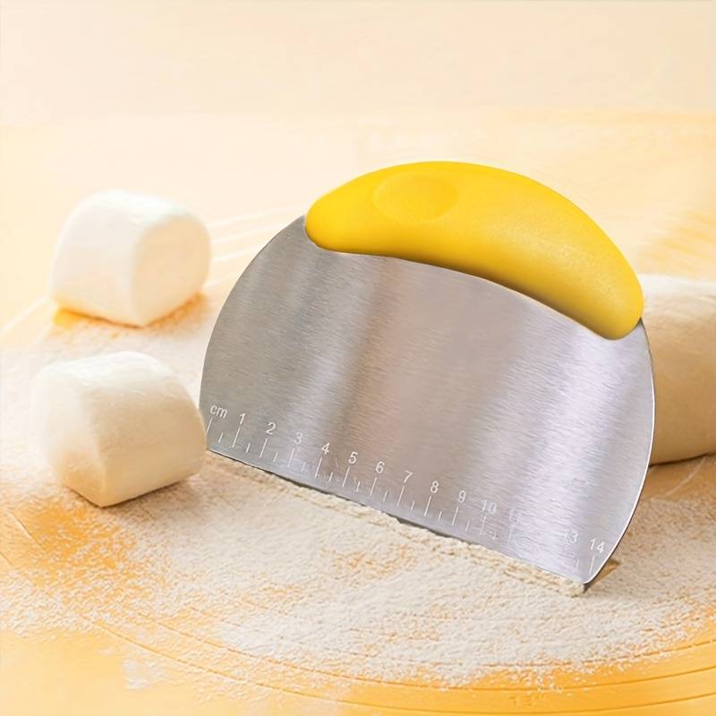 PerfectSlice – Dough Cutter with Integrated Ruler