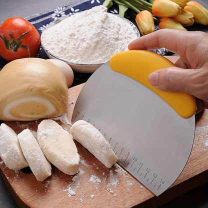 PerfectSlice – Dough Cutter with Integrated Ruler